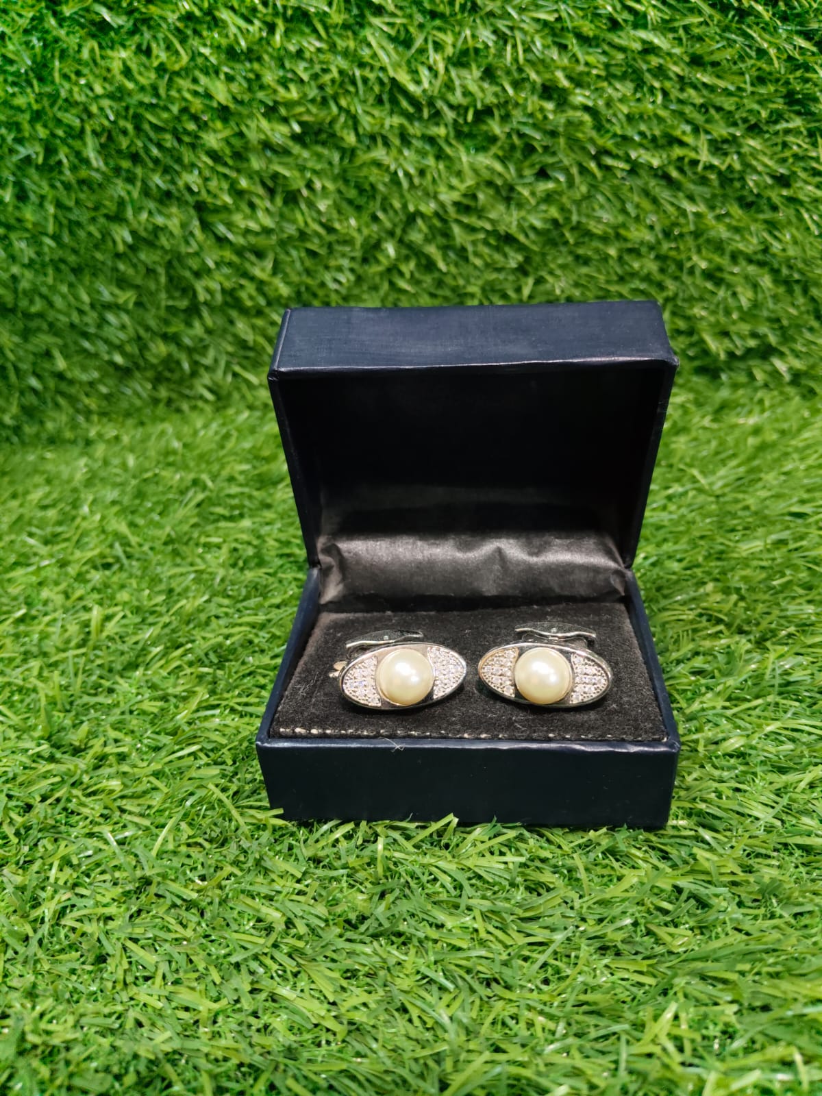 S4 CUFFLINKS STUD - Image 1