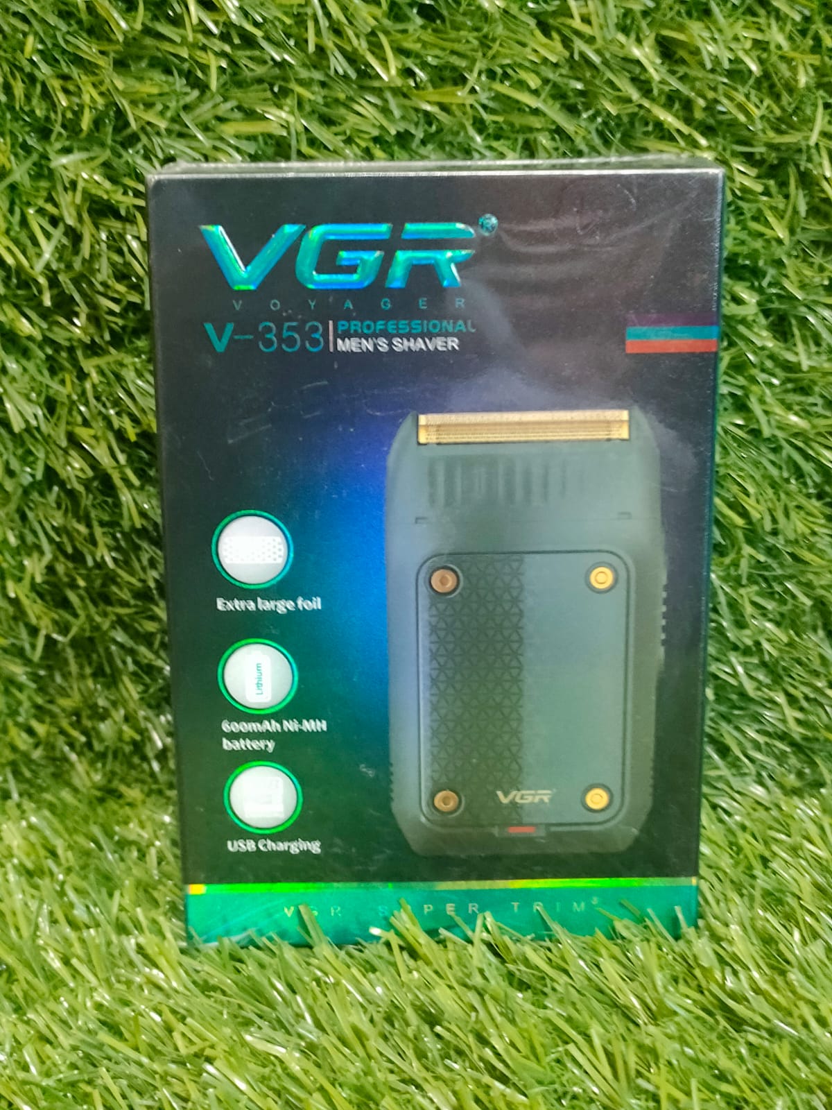 WhatsApp Image 2025-09-24 at 6.10.43 AM (1) VGR VOYAGER MEN'S SHAVER V-353 - Image 1