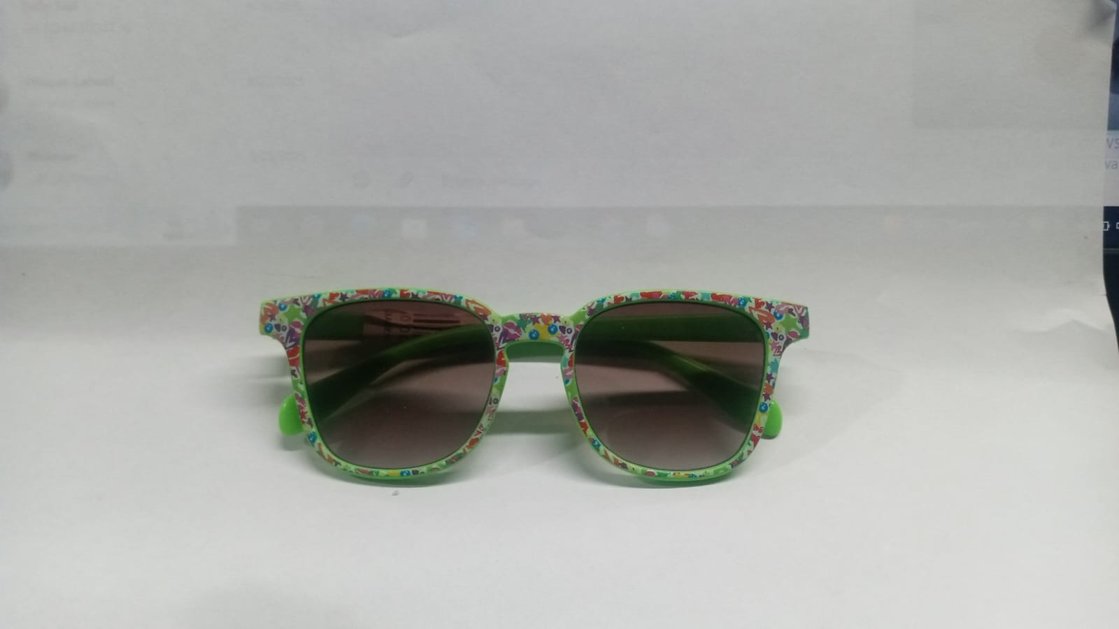 WhatsApp Image 2025-09-29 at 16.00.25_429c4707 BABY SUNGLASSES - Image 1