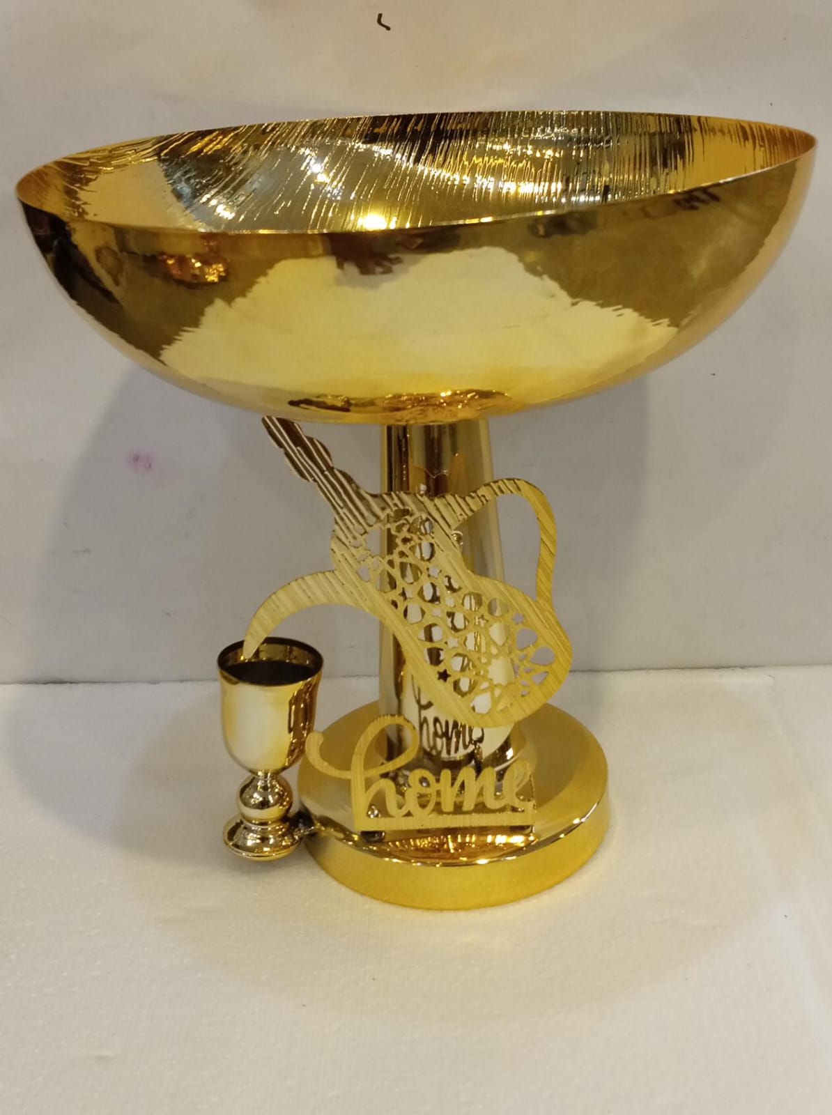 WhatsApp Image 2025-10-12 at 16.34.44_4bb66af7 GOLD DECORATION LARGE - Image 1