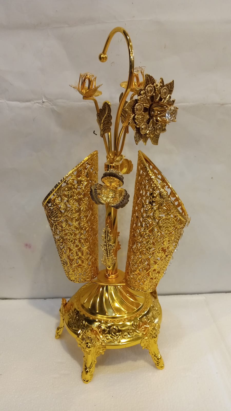 WhatsApp Image 2025-10-12 at 17.01.49_f5d0b6e5 FRUIT STAND GOLD - Image 1