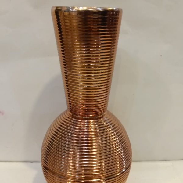 CRYSTAL VASE 976
