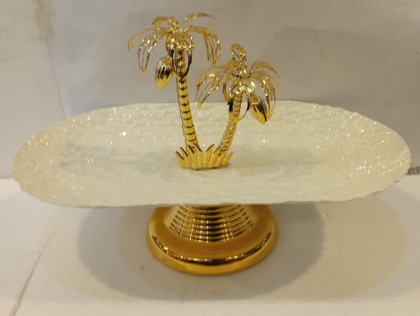 WhatsApp Image 2025-10-13 at 17.01.03_79c9adca GOLD DECORATION LARGE - Image 1