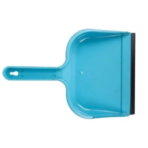 plastic-dust-pan-500x500 (1) DUSTPAIN WITH RUBBER STRIP - Image 1